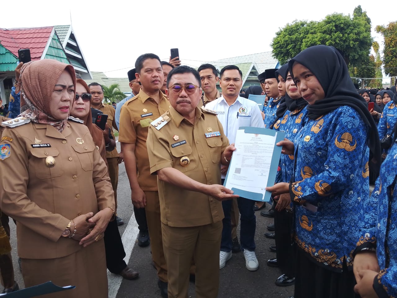 PPPK Paruh Waktu Majene Akhirnya Dapat Kejelasan Status Setelah Bertahun-Tahun Mengabdi.