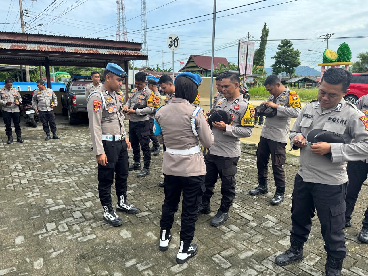 Tingkatkan Disiplin dan Profesionalitas, Propam Polres Majene Laksanakan Gaktiblin di Polsek Malunda