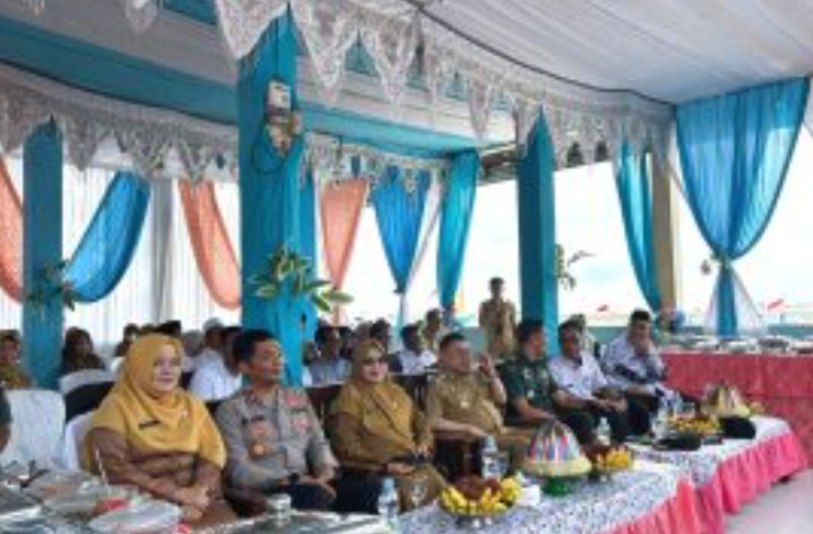Bupati Majene Hadiri Syukuran Pesta Nelayan di Baurung, Tegaskan Komitmen Pelestarian Tradisi Pesisir.