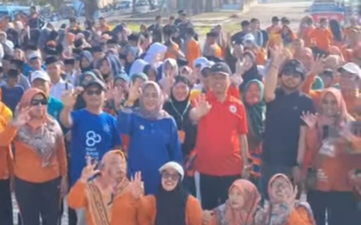 ‎Wujud Generasi Berakhlak, Aksi Bersih Pantai Pembuka Tahun Ajaran Baru Madrasah Majene