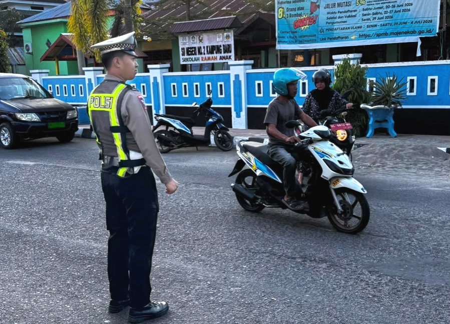 ‎Commander Wish Satlantas Polres Majene, Wujud Pelayanan Prima Kawal Aktivitas Pagi Masyarakat