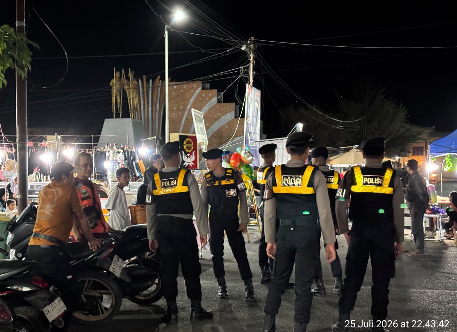Patroli Malam, Samapta Polres Majene Sisir Pasar Malam dan Pelabuhan