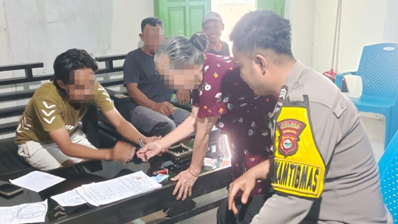 ‎Bhabinkamtibmas Polsek Banggae Mediasi Sengketa Lahan Warga