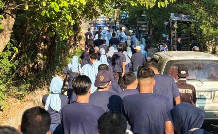 Sat Lantas Polres Majene Kawal Jalan Sehat HUT ke-81 Mahkamah Agung RI, Jamin Kelancaran Acara
