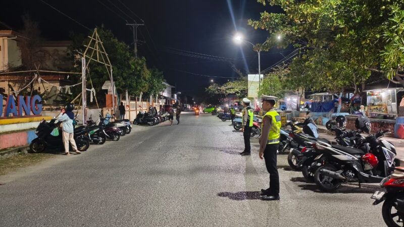 ‎Patroli Blue Light Satlantas Majene Sasar Titik Rawan