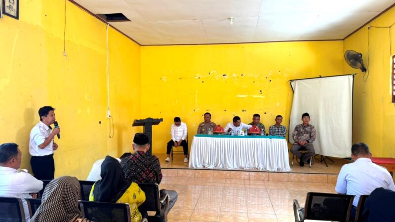 ‎Kapolsek Pamboang Hadiri Rakor Kesiapan Malam Pesta Rakyat‎