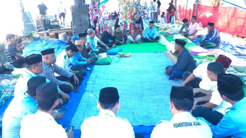 ‎Kapolsubsektor Tubo Sendana Hadiri Maulid Nabi dan Syukuran Nelayan‎