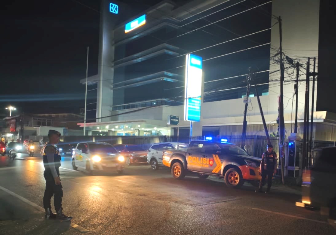 Patroli Malam Sat Samapta Polres Majene Sasar Titik Keramaian