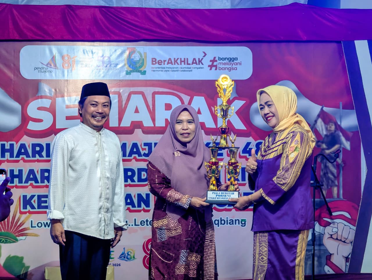 UPTD Puskesmas Banggae 1 Raih Juara Umum Porseni Kecamatan Banggae