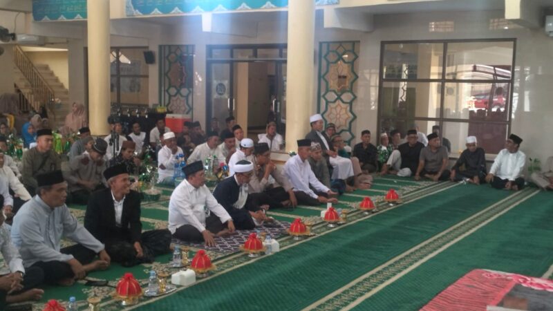 Kapolsek Banggae Hadiri Maulid Nabi di Masjid Nurul Abrar, Momentum Perkuat Akhlak dan Kebersamaan‎