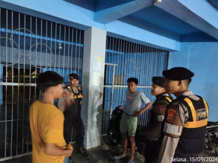 Patroli Malam Polres Majene Sasar Ruas Jalan dan Kerumunan Warga