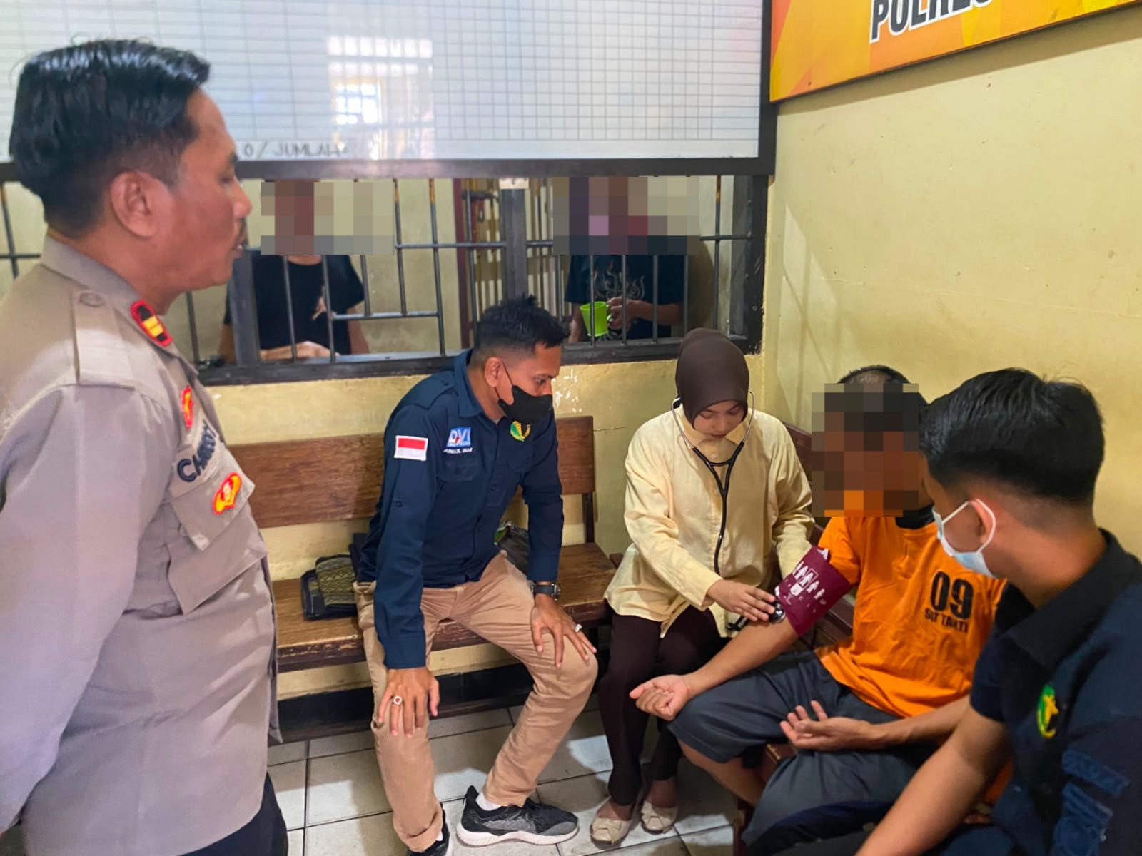 Pelayanan Kesehatan Tahanan, Dokkes Polres Majene Lakukan Pemeriksaan