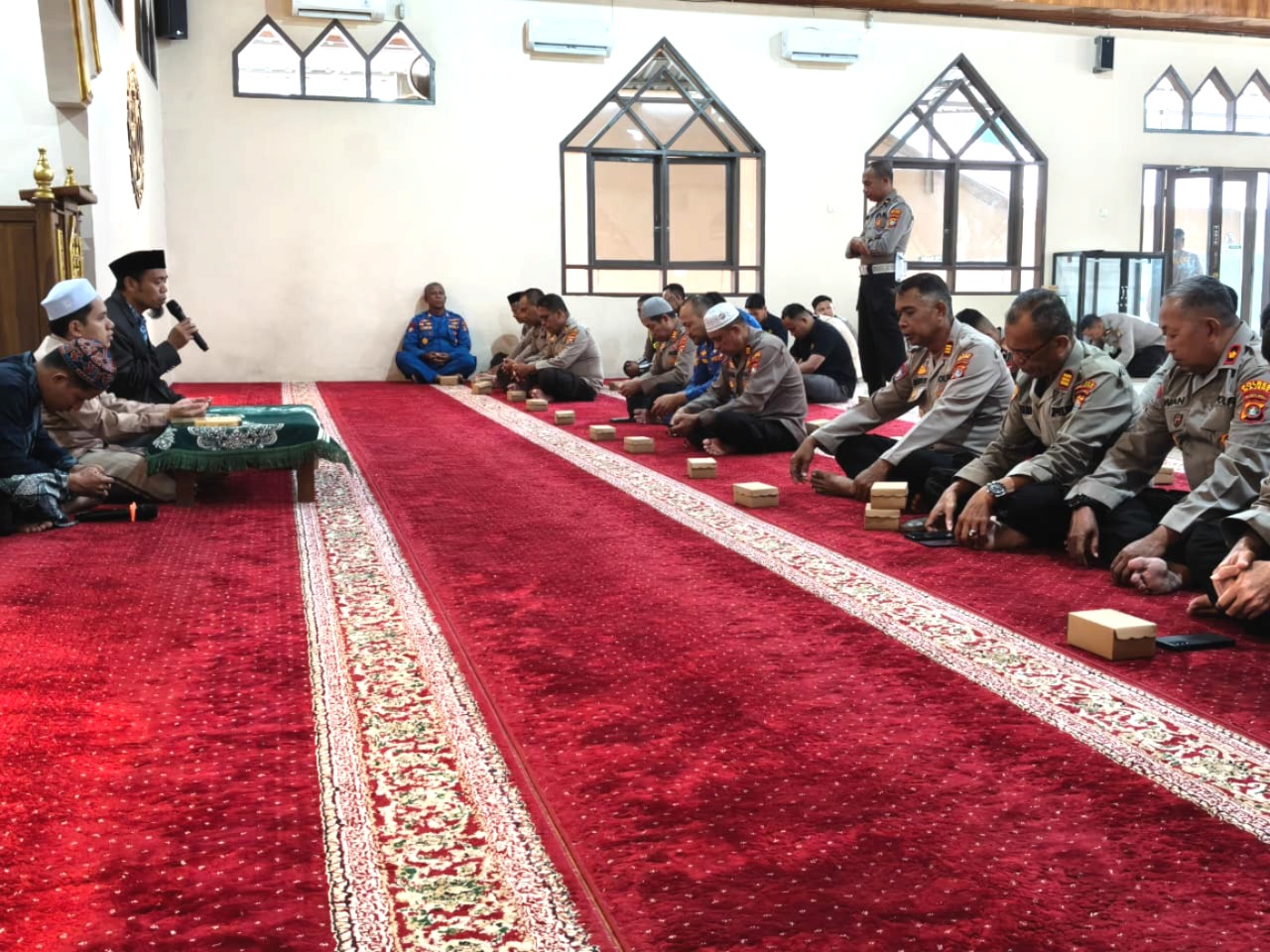Binrohtal di Masjid Nurul Ikhlas, Polres Majene Perkuat Karakter dan Mental