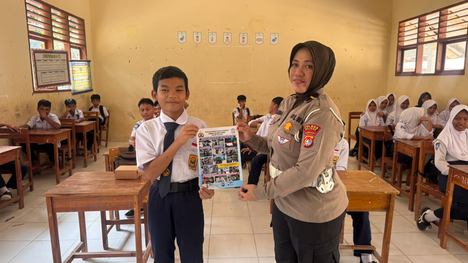 Satlantas Polres Majene Edukasi Pelajar, Bahaya Berkendara di Bawah Umur
