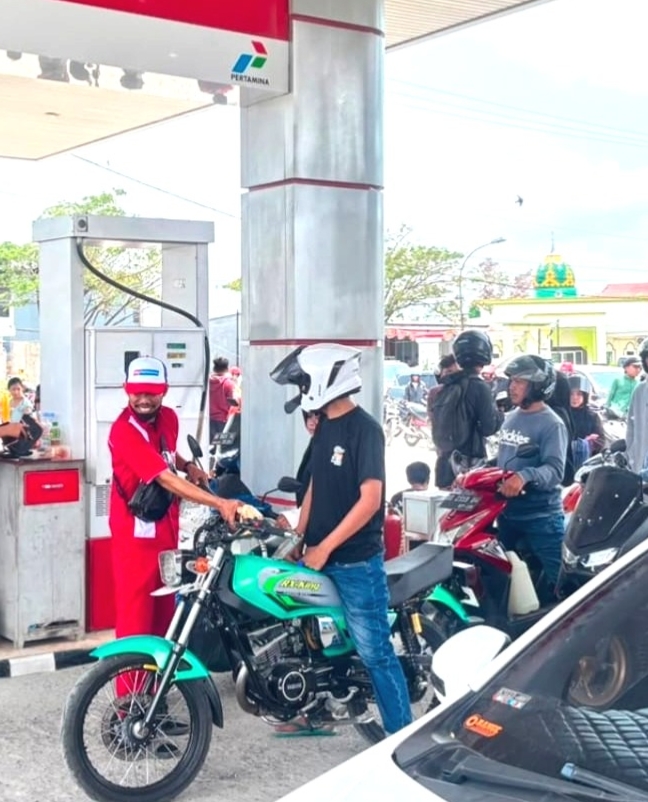 Antrean SPBU di Majene Mulai Dinormalisasi