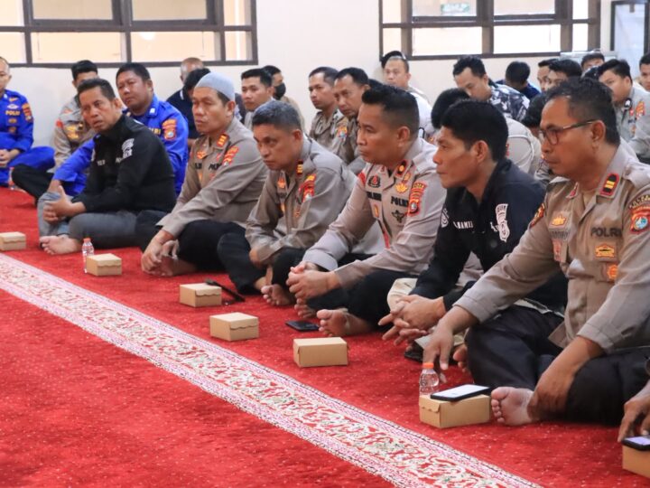 Polres Majene Tanam Nilai Agama Lewat Binrohtal
