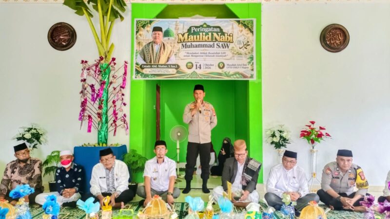 Kapolsek Banggae Hadiri Maulid Nabi, Ajak Warga Teladani Akhlak Rasulullah